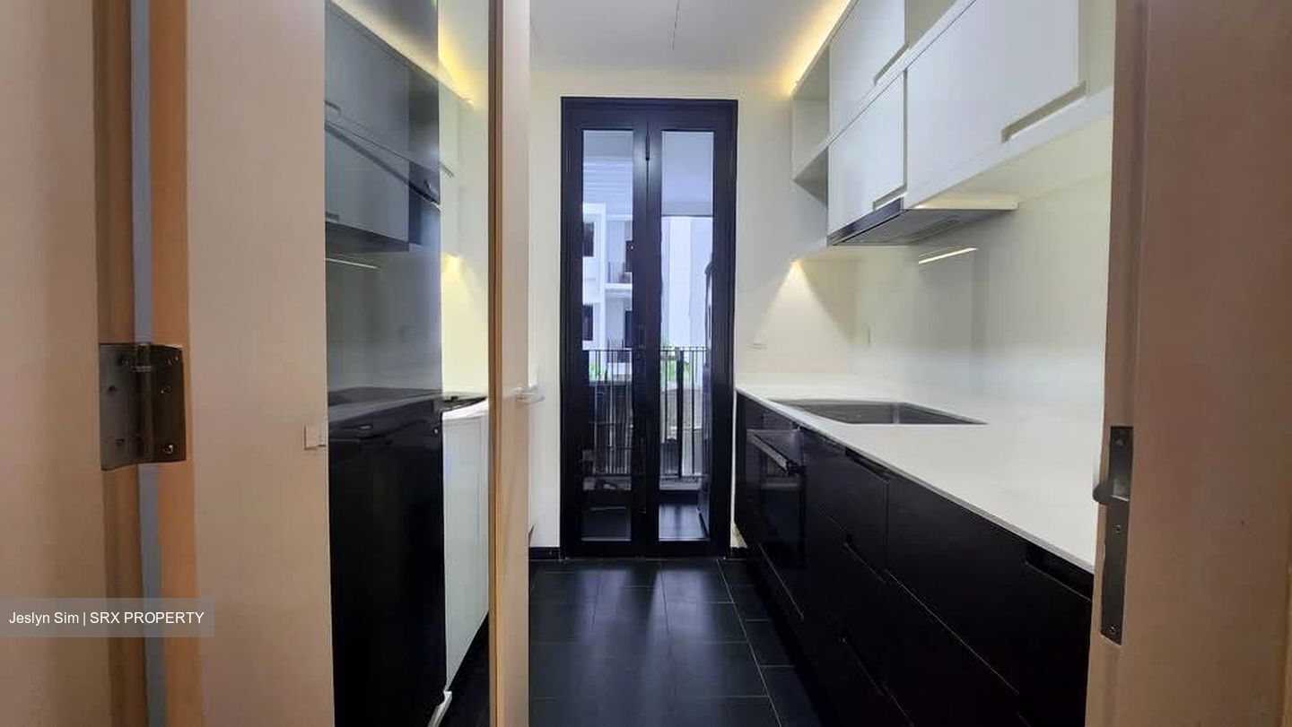 Village @ Pasir Panjang (D5), Condominium #539094471